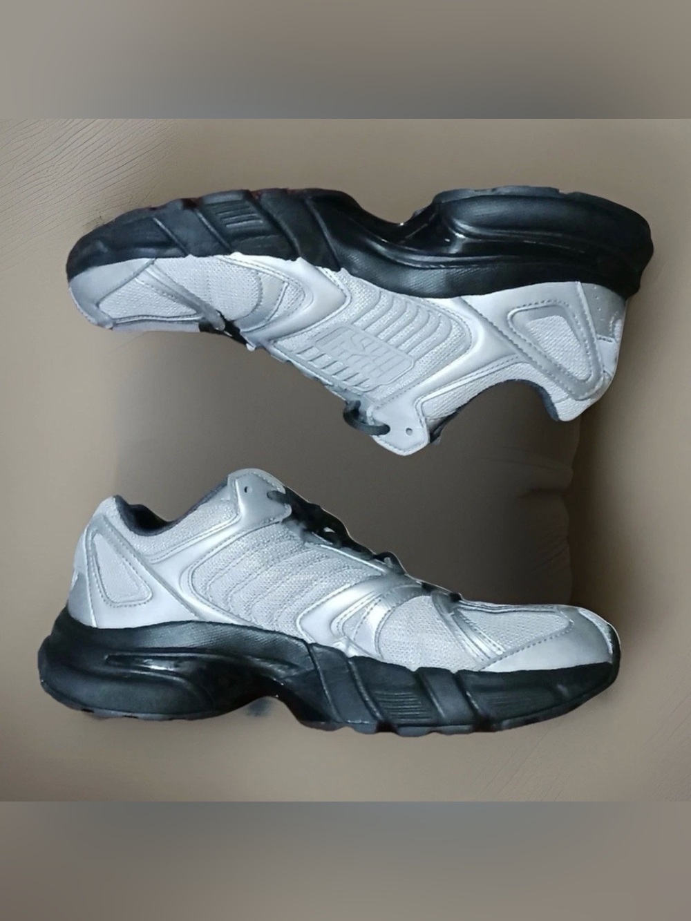 Reebok Premier Men’s Size 9 SILVER & BLACK Running Training Sneakers Shoes EUC - Picture 6 of 7